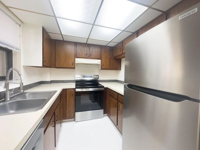 890 N Federal Highway #409, Lantana