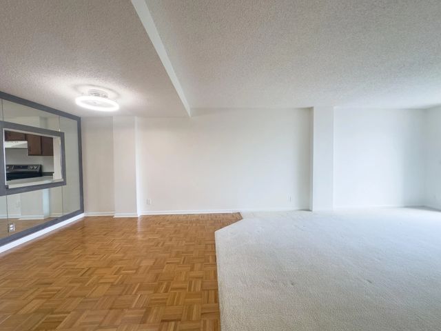 3 of 27 - 890 N Federal Highway #409, Lantana, FL