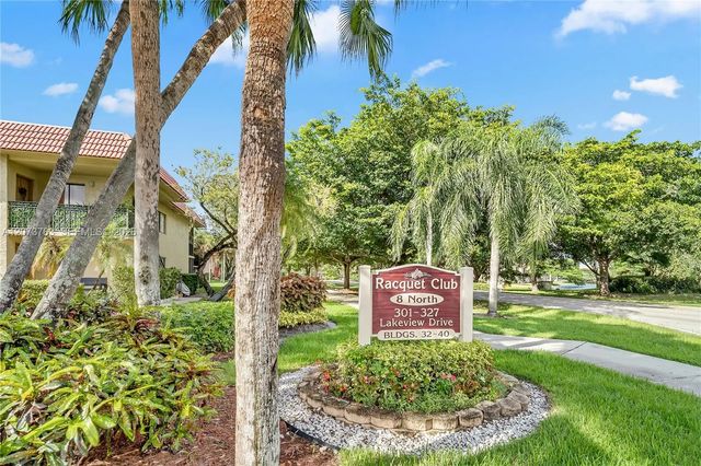 4 of 47 - 307 Lakeview Drive #202, Weston, FL