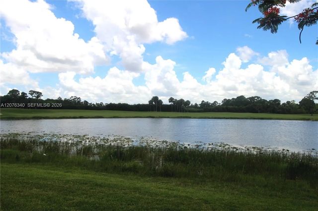 5 of 23 - 7635 Ironhorse Boulevard, West Palm Beach, FL