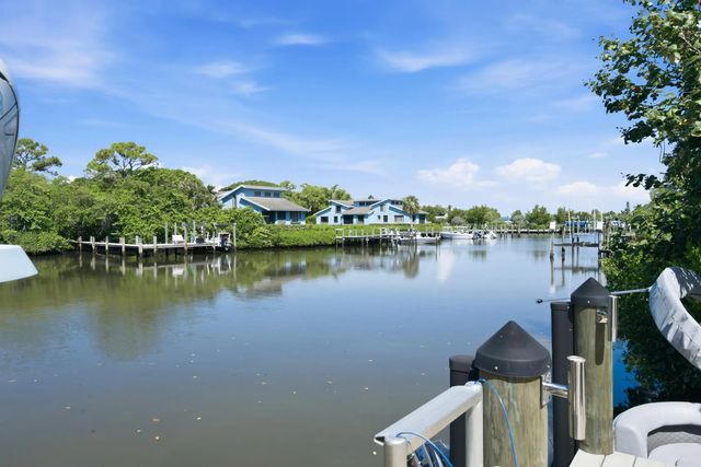 3 of 31 - 4916 Se Manatee Cove Road, Stuart, FL