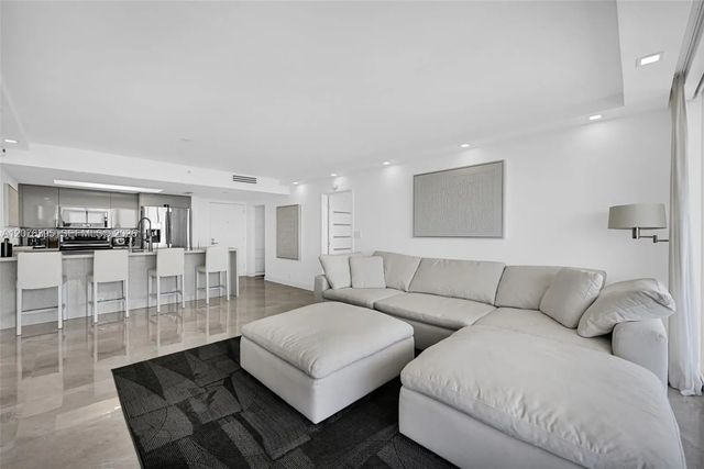 4 of 22 - 7601 E Treasure Drive #1419, North Bay Village, FL