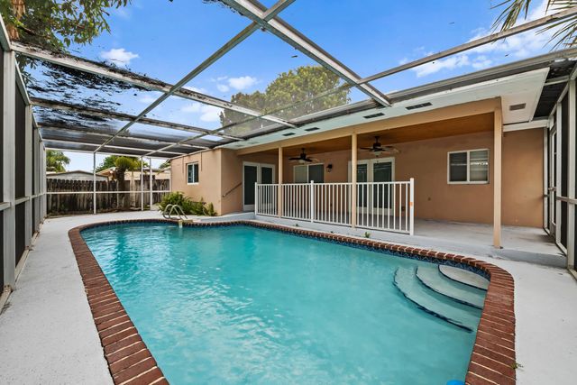 5 of 25 - 6981 Sw 1st Court, Margate, FL