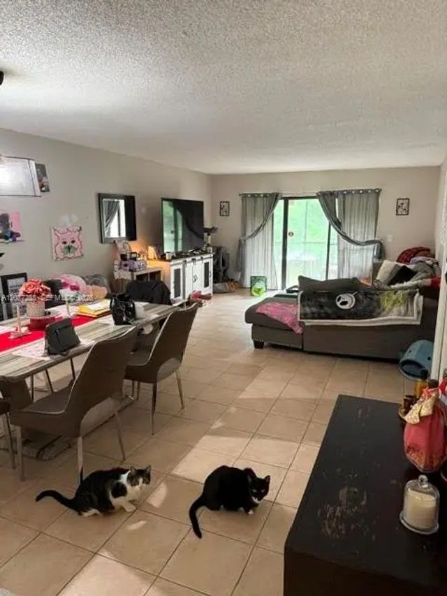 2 of 5 - 215 Lakeview Drive #203, Weston, FL