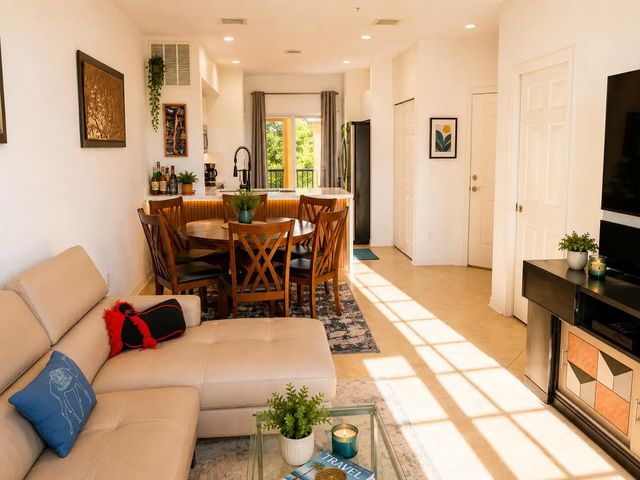 5 of 20 - 111 Nw 2nd Avenue #10, Hallandale Beach, FL
