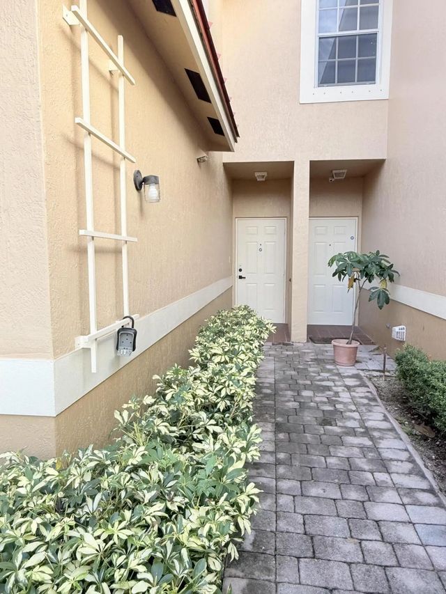 3 of 26 - 4167 Crystal Lake Drive, Deerfield Beach, FL