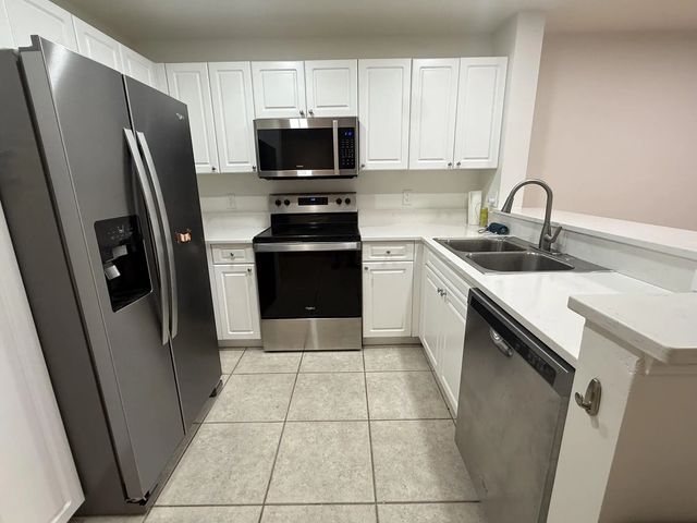 5 of 26 - 4167 Crystal Lake Drive, Deerfield Beach, FL