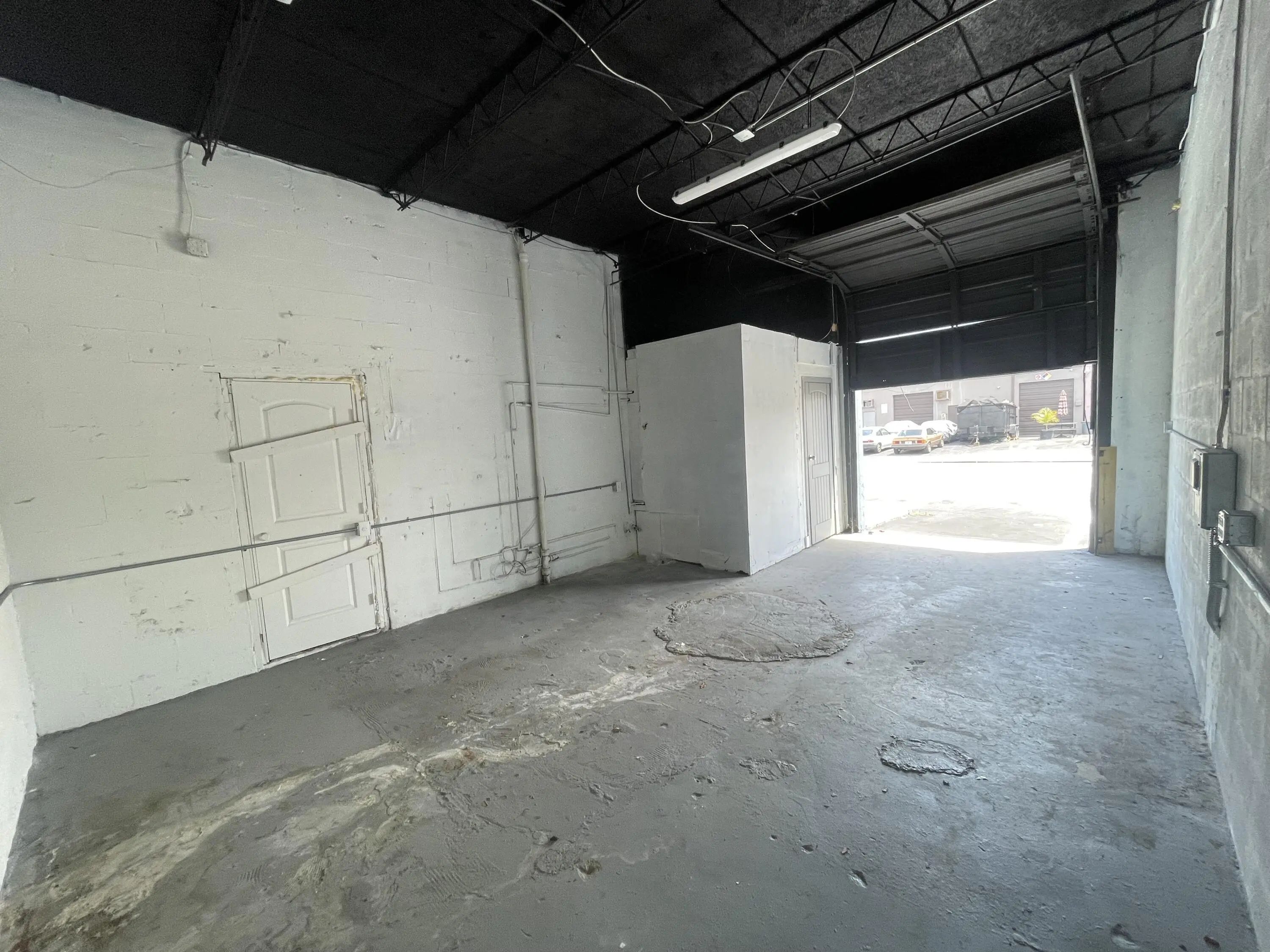 823 Nw 45th Street, Oakland Park