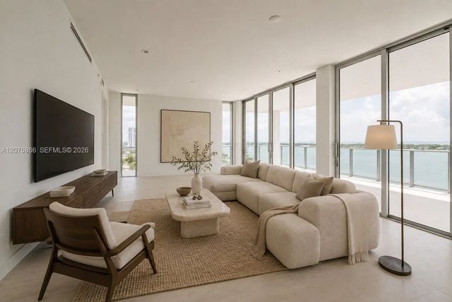 2 of 26 - 4714 N Flagler #1104, Palm Beach, FL