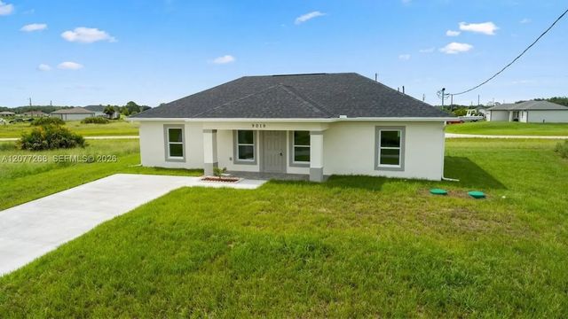 9019 E Crow Circle, LaBelle