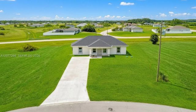 5 of 12 - 9019 E Crow Circle, LaBelle, FL