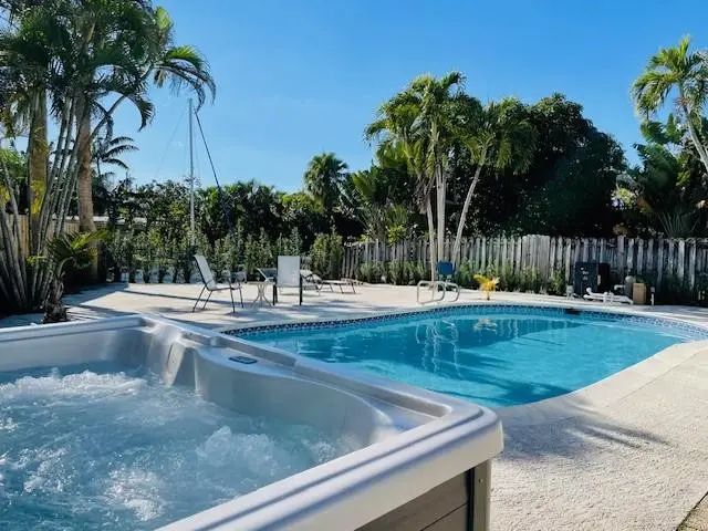 2401 Andros Lane, Fort Lauderdale