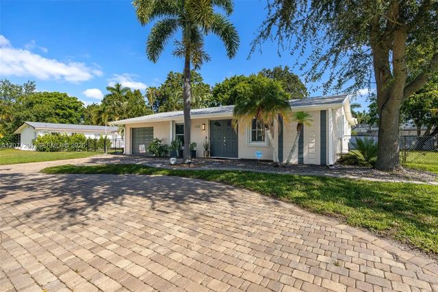4 of 41 - 1223 Biltmore Drive, Fort Myers, FL