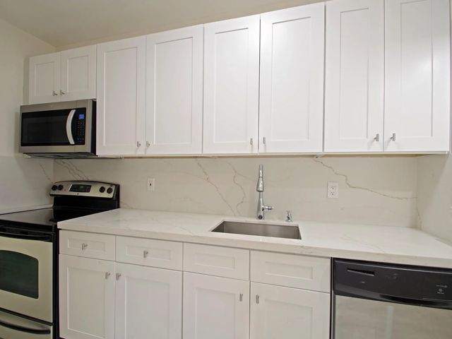5 of 9 - 1026 Nw 7th Avenue, Fort Lauderdale, FL