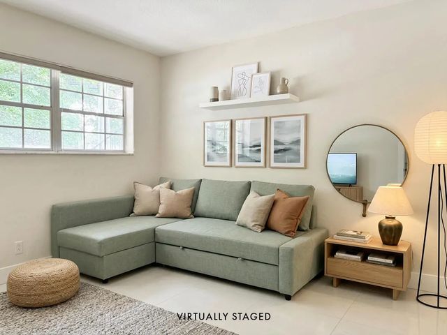 4 of 62 - 2204 Ne 36th Street #26, Lighthouse Point, FL