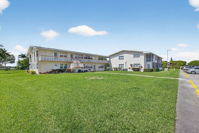 43 Easthampton B, West Palm Beach