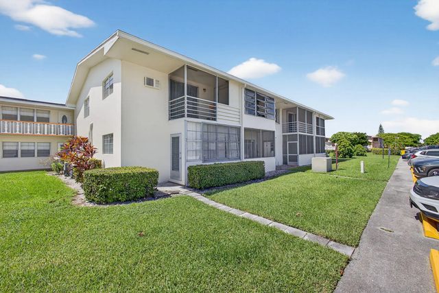 3 of 23 - 43 Easthampton B, West Palm Beach, FL