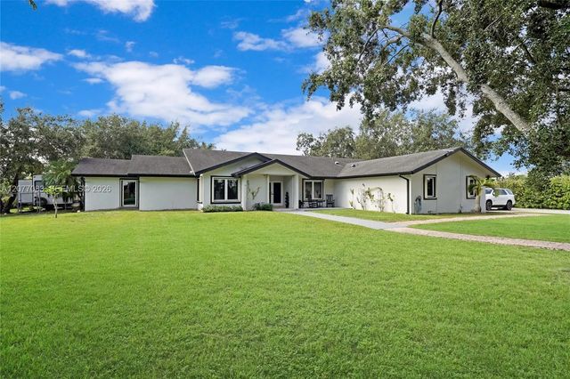 15290 Sw 200th Street, Miami
