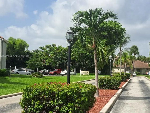 2 of 17 - 1500 N Congress Avenue #c18, West Palm Beach, FL