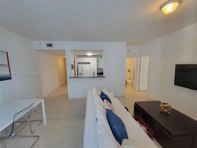 3 of 19 - 185 Se 14th Terrace #1101, Miami, FL