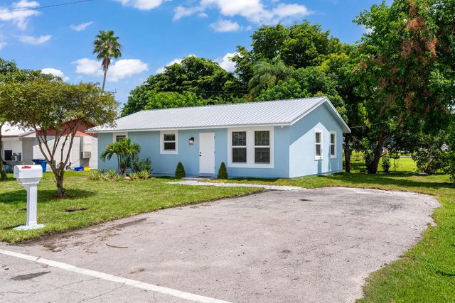 2 of 30 - 625 Nw 14th Street, Belle Glade, FL