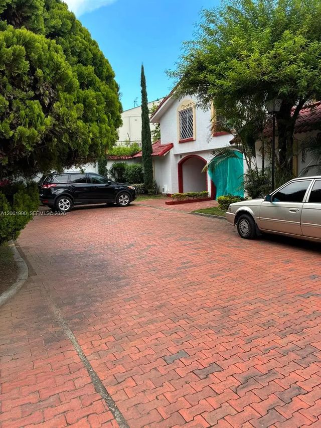 4 of 15 - Carrera 101 Carrera 101 Cjardin, , 