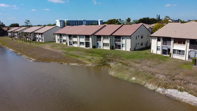 4 of 58 - 7674 Tahiti Lane #101, Lake Worth, FL