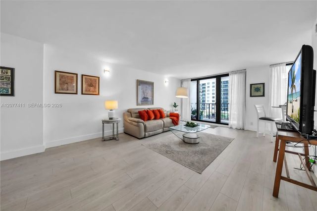 5 of 36 - 2401 S Ocean Drive #507, Hollywood, FL