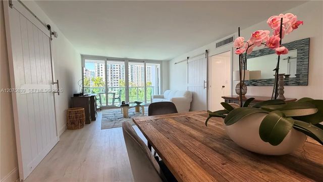 3 of 11 - 100 Bayview Drive #431, Sunny Isles Beach, FL