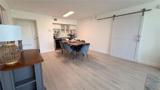 4 of 11 - 100 Bayview Drive #431, Sunny Isles Beach, FL