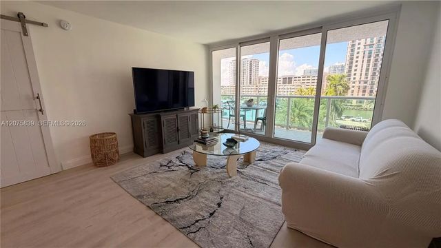 5 of 11 - 100 Bayview Drive #431, Sunny Isles Beach, FL