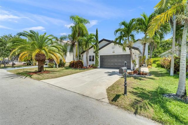 2 of 53 - 631 Sw 176th Avenue, Pembroke Pines, FL