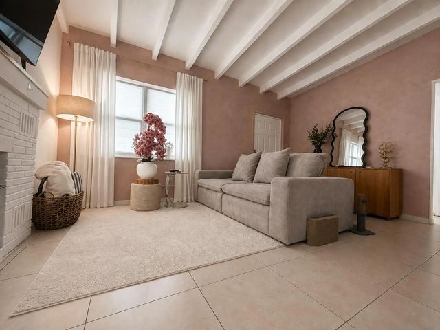 4 of 9 - 129 Sw 21st Way, Fort Lauderdale, FL