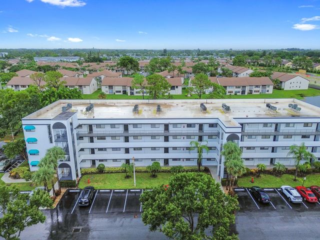 4725 Lucerne Lakes Boulevard E #202, Lake Worth