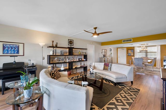 3 of 24 - 3960 Oaks Clubhouse Drive #504, Pompano Beach, FL