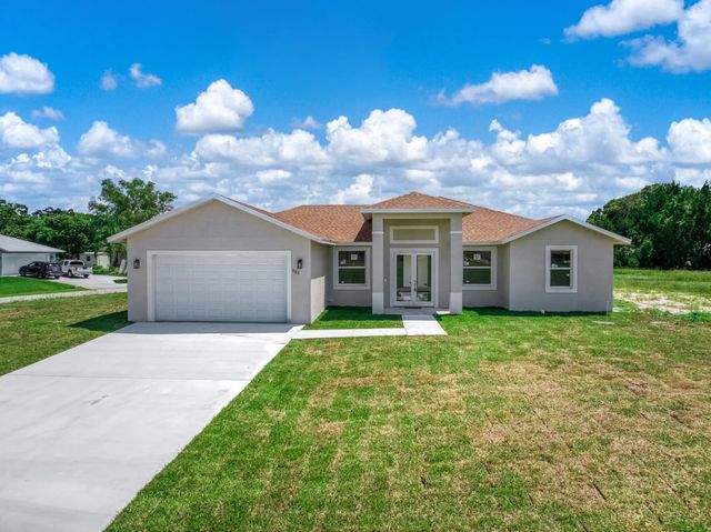 525 Glen Mar Circle, Sebring