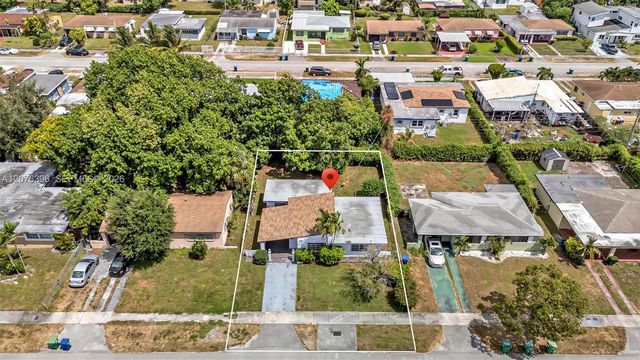 2 of 9 - 835 Nw 84th Street, Miami, FL