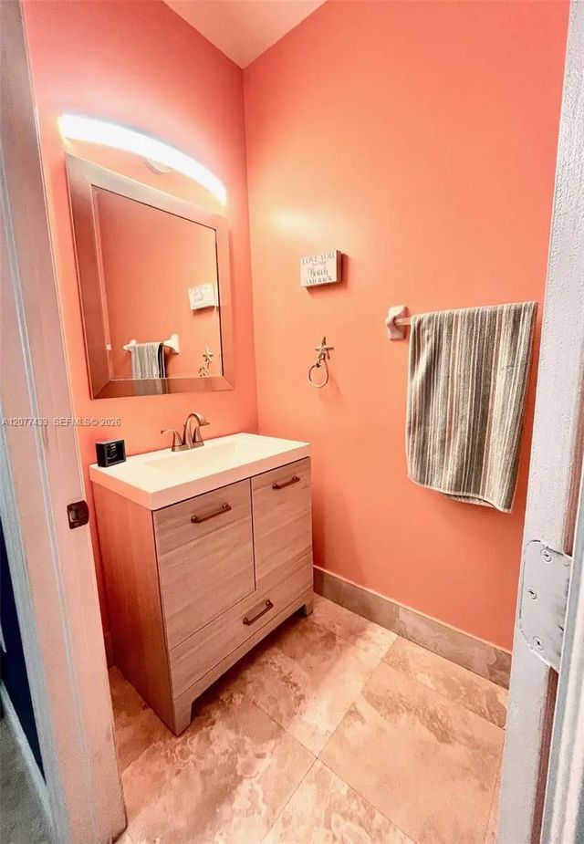 4 of 51 - 912 Ne 35th Avenue, Homestead, FL