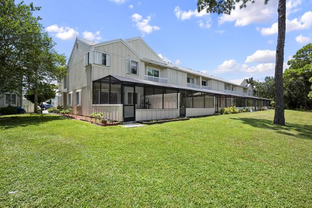 6151 Riverwalk Lane #unit 8, Jupiter