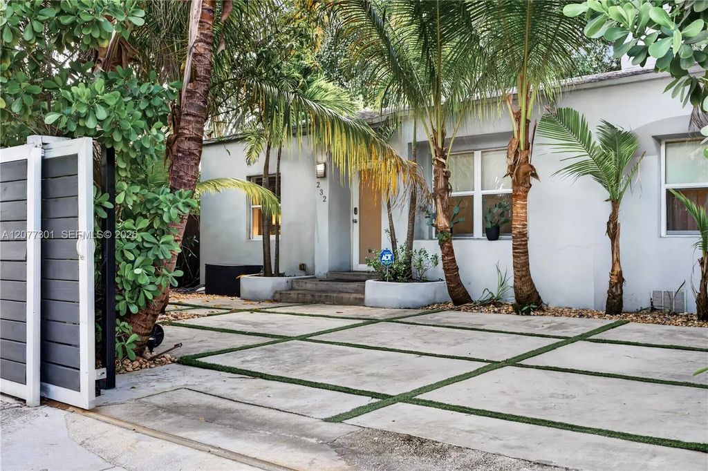232 Nw 59th Street #232, Miami