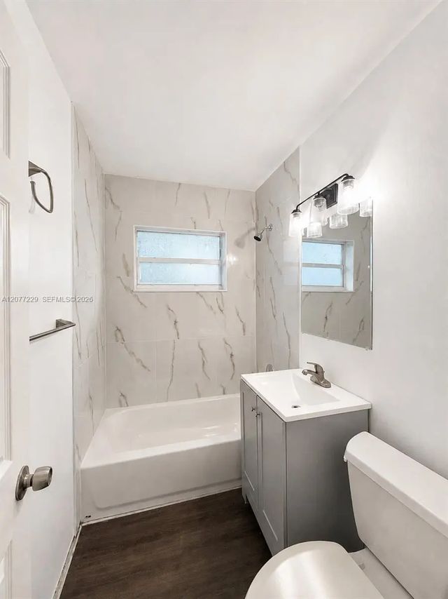 3 of 18 - 3380 Nw 8th Street, Lauderhill, FL