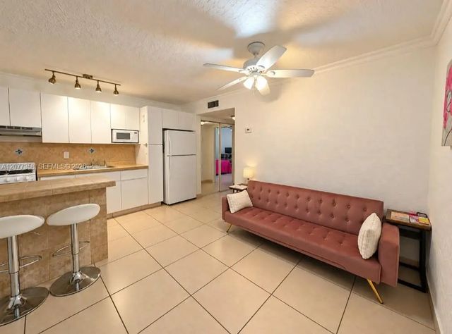 528 Meridian Avenue #202a, Miami Beach