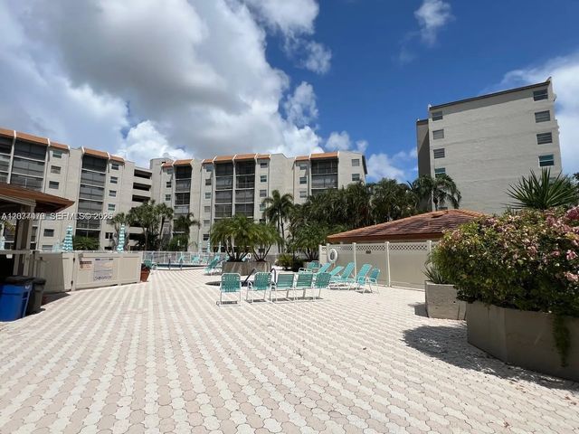 4 of 49 - 3910 Inverrary Boulevard #603-b, Lauderhill, FL