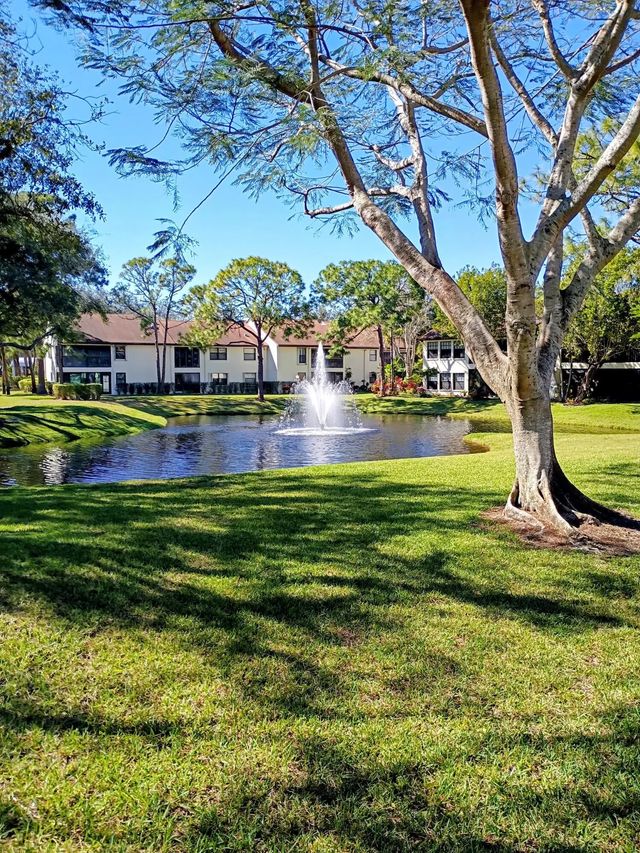 3451 Jog Park Drive, Greenacres