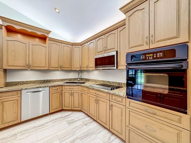 4 of 17 - 3451 Jog Park Drive, Greenacres, FL
