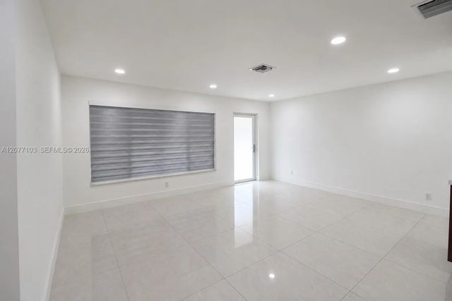 4 of 12 - 1225 Nw 192nd Street, Miami Gardens, FL
