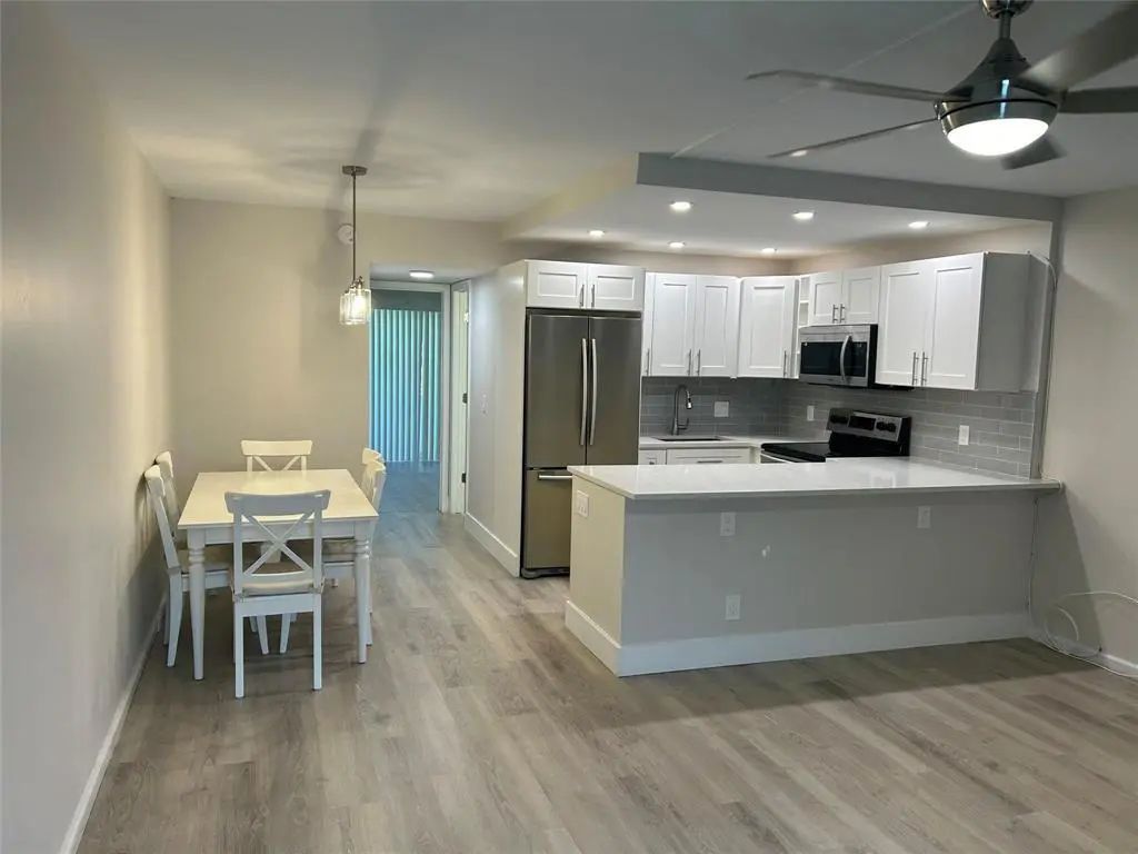 423 Markham T #423, Deerfield Beach