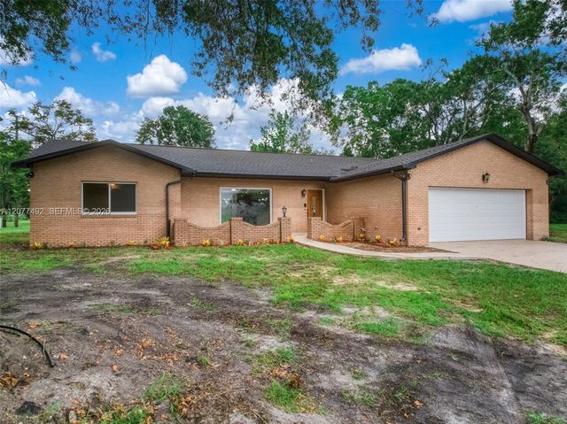 1050 Knollwood Circle, 