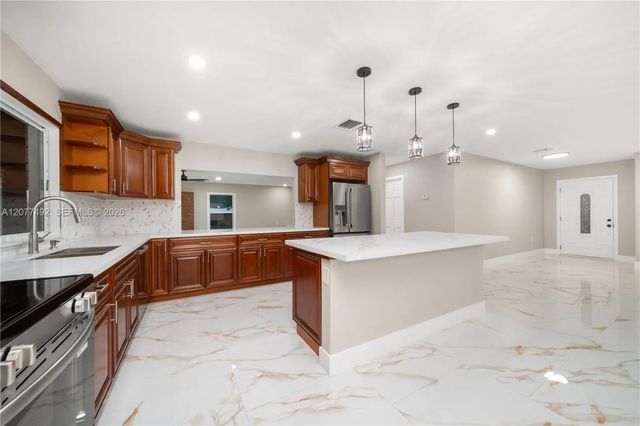 5 of 64 - 1050 Knollwood Circle, , FL