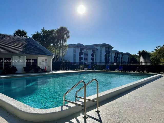5 of 11 - 721 N Pine Island Road #213, Plantation, FL